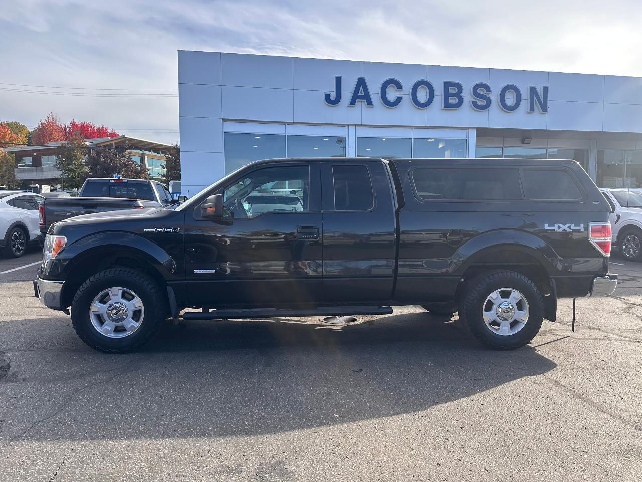 2014 Ford F-150 XLT Photo1