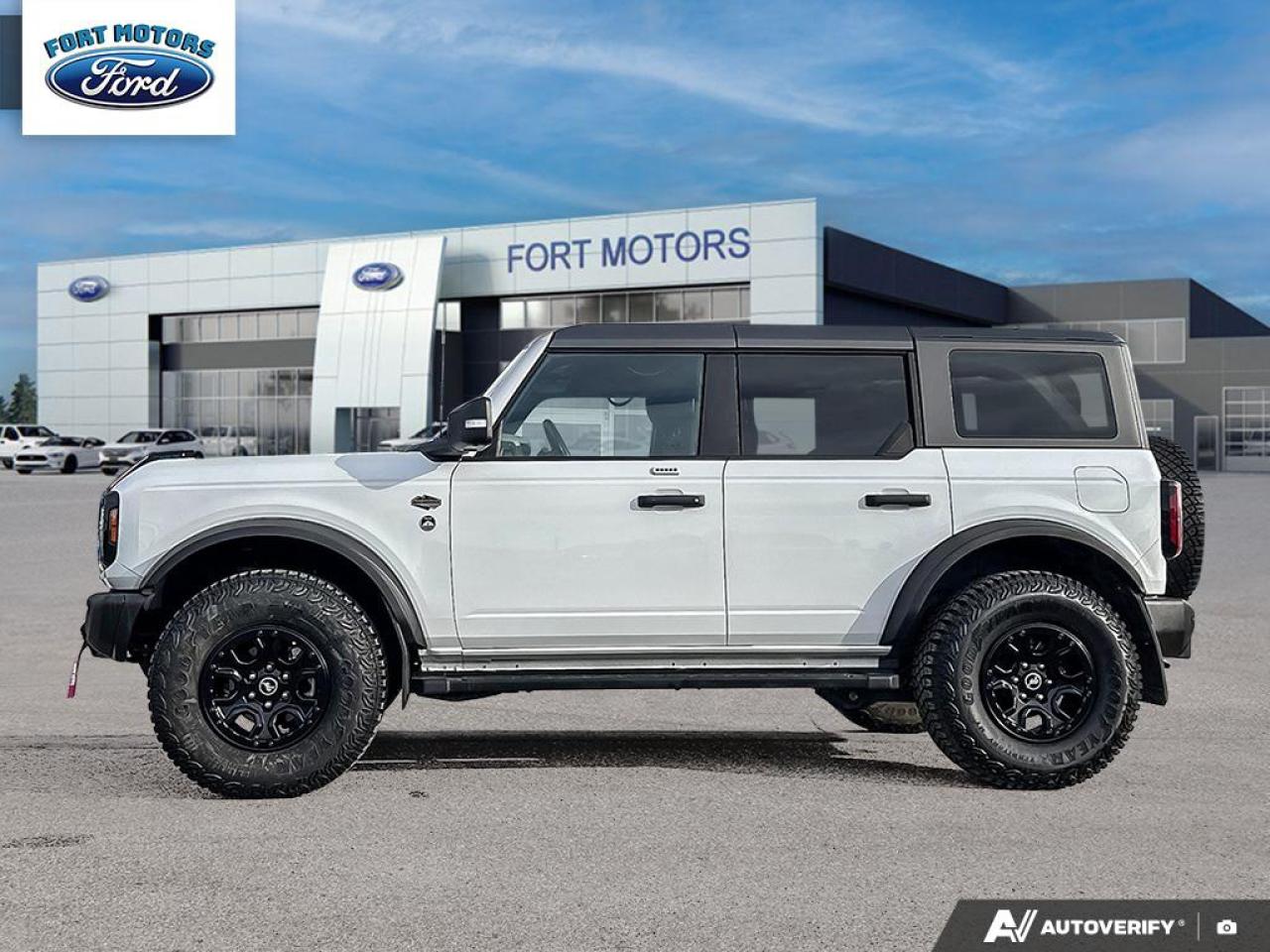 2023 Ford Bronco 4 DR ADVANCED 4X4 Photo2