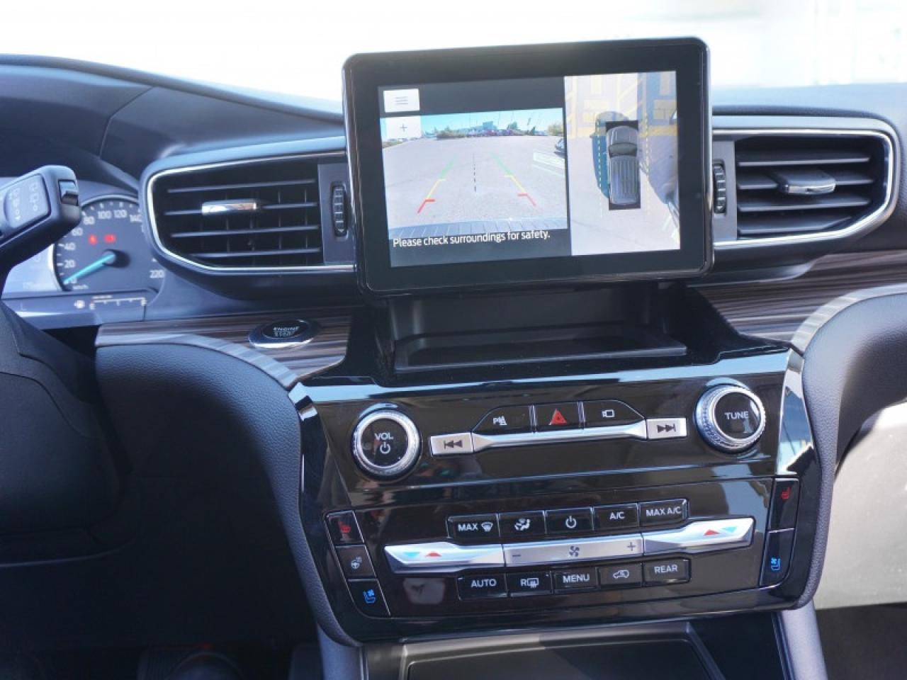 2023 Ford Explorer Limited  - Leather Seats -  Cooled Seats Photo