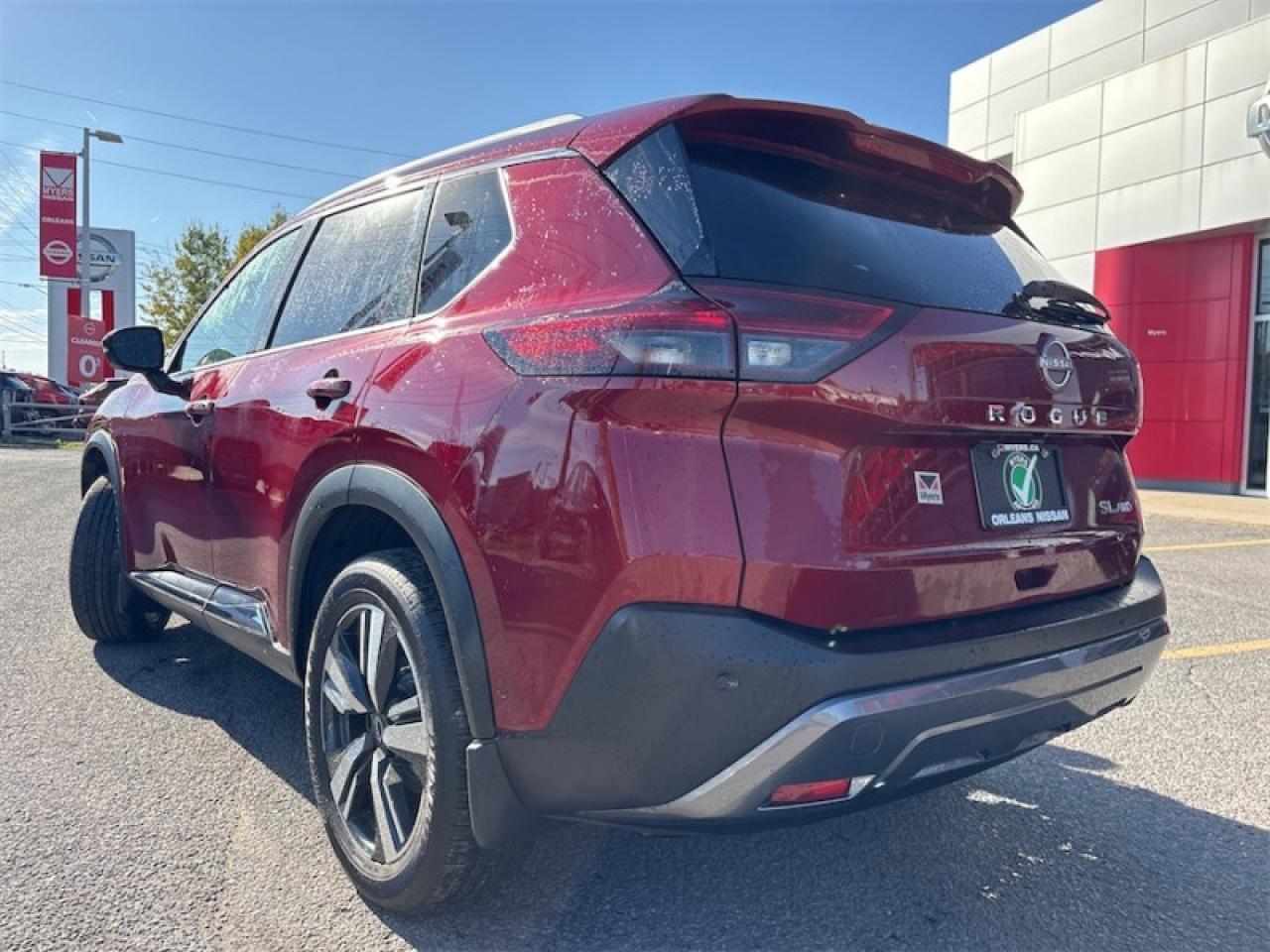 2022 Nissan Rogue SL  - Moonroof -  Leather Seats Photo
