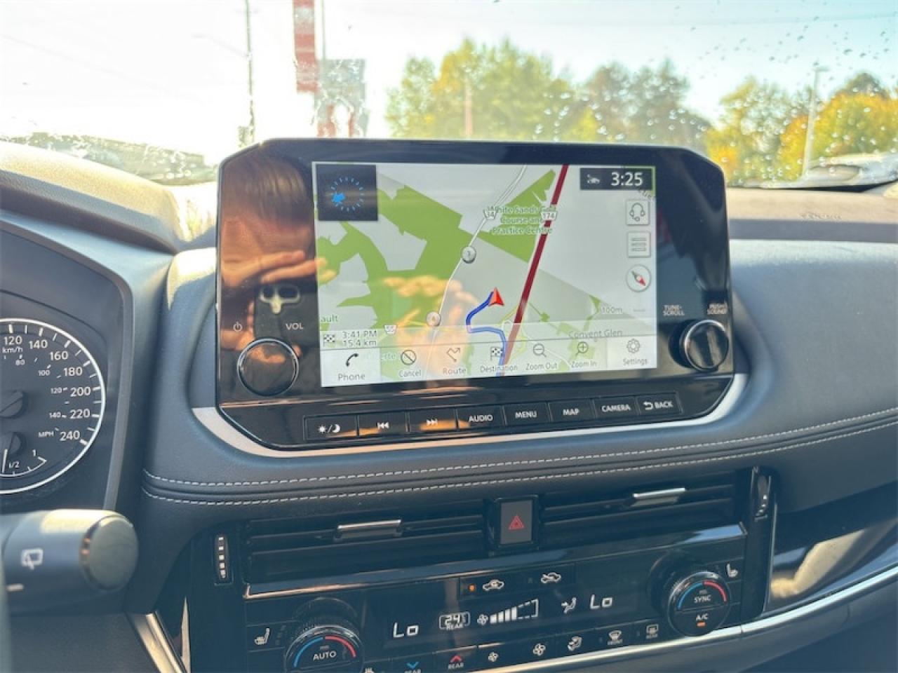 2022 Nissan Rogue SL  - Moonroof -  Leather Seats Photo