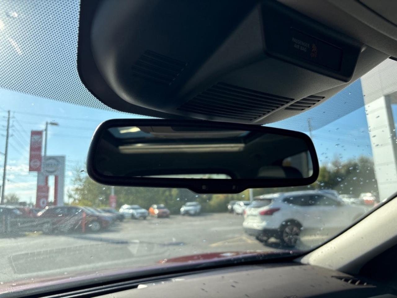 2022 Nissan Rogue SL  - Moonroof -  Leather Seats Photo