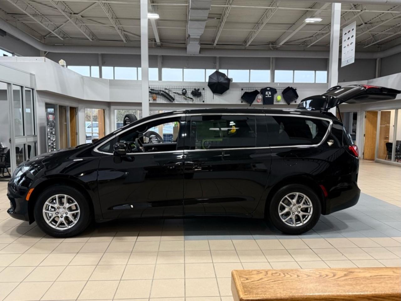 2026 Dodge Grand Caravan SXT  - Heated Seats Photo