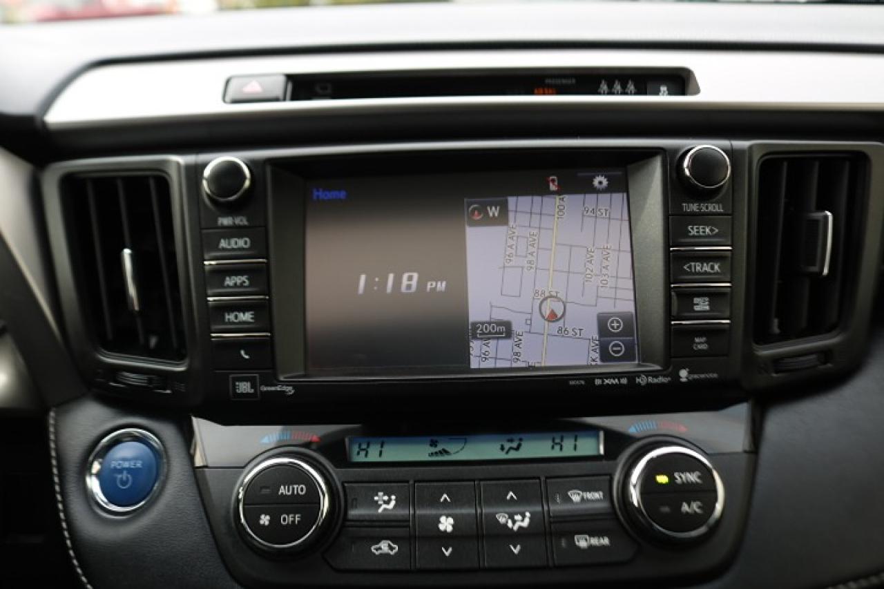 2018 Toyota RAV4 HYBRID Photo