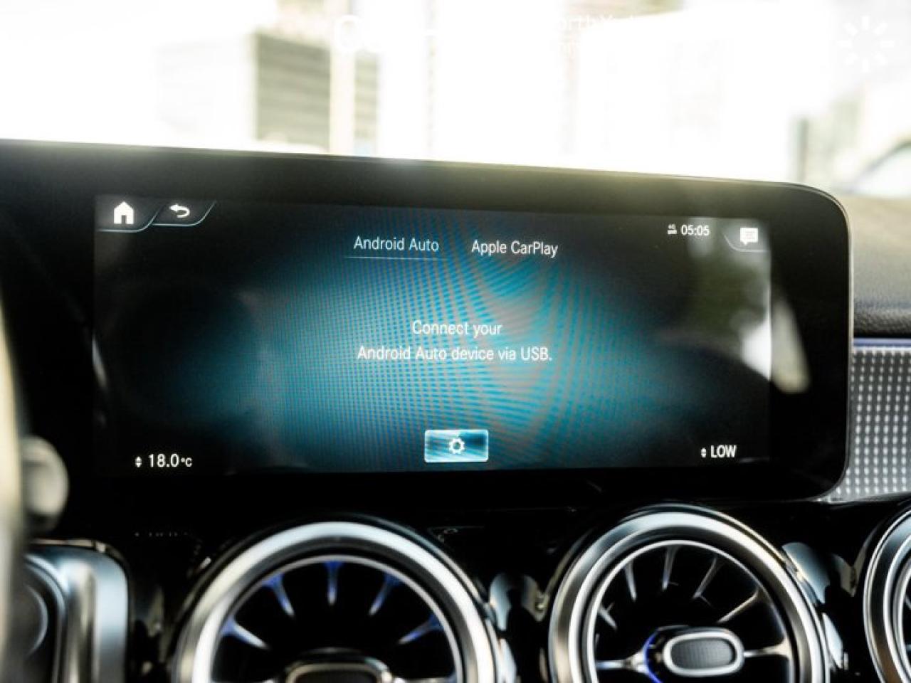 2022 Mercedes-Benz G-Class 250 Panroof Navi Blind Spot Assist Active Brake Assist Photo