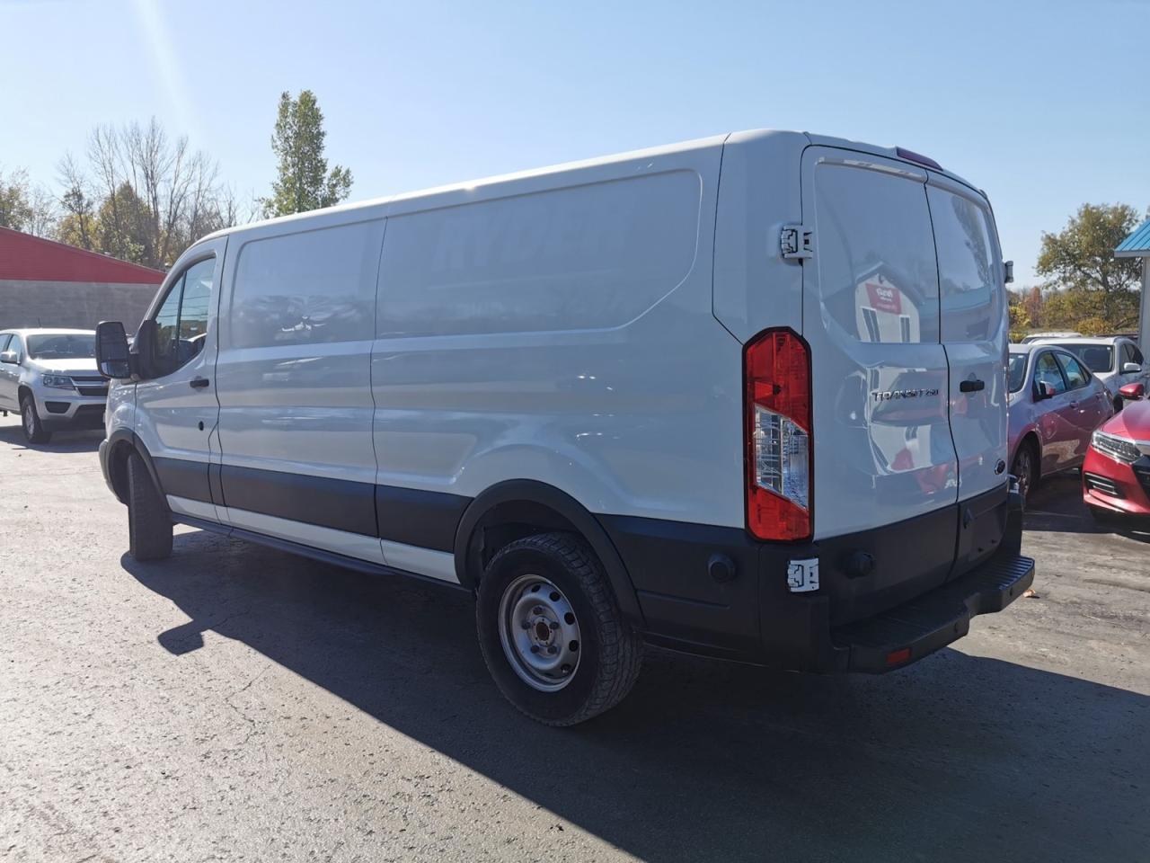 2017 Ford Transit 250 Van Low Roof 60/40 Pass. 148-in. WB Photo2