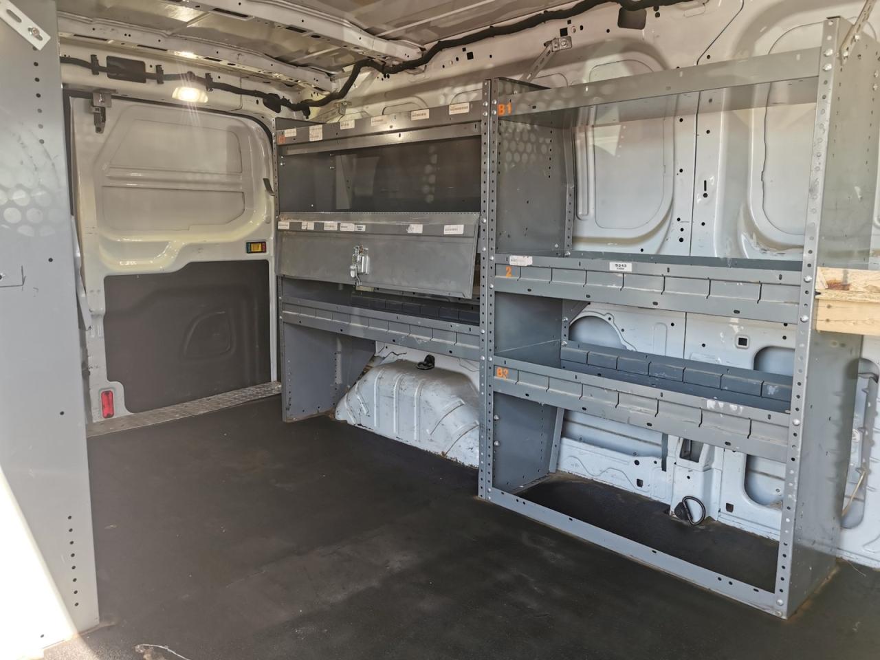 2017 Ford Transit 250 Van Low Roof 60/40 Pass. 148-in. WB - Photo #19