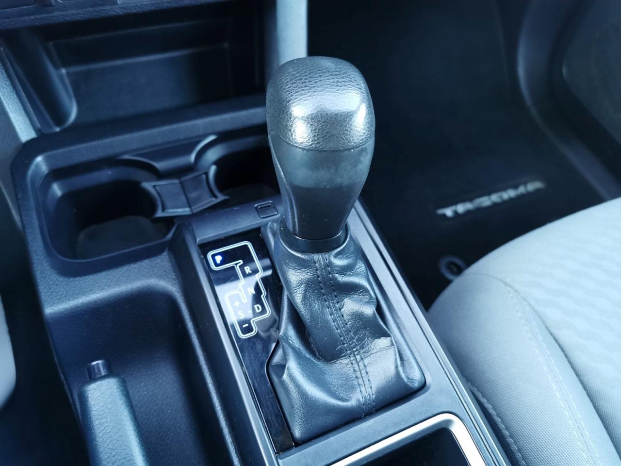 2020 Toyota Tacoma  - Photo #25