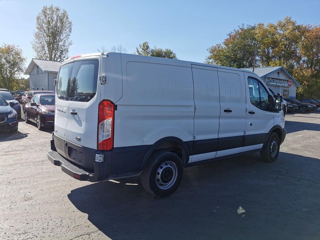 2017 Ford Transit 250 Van Low Roof 60/40 Pass.130-in. WB Photo4