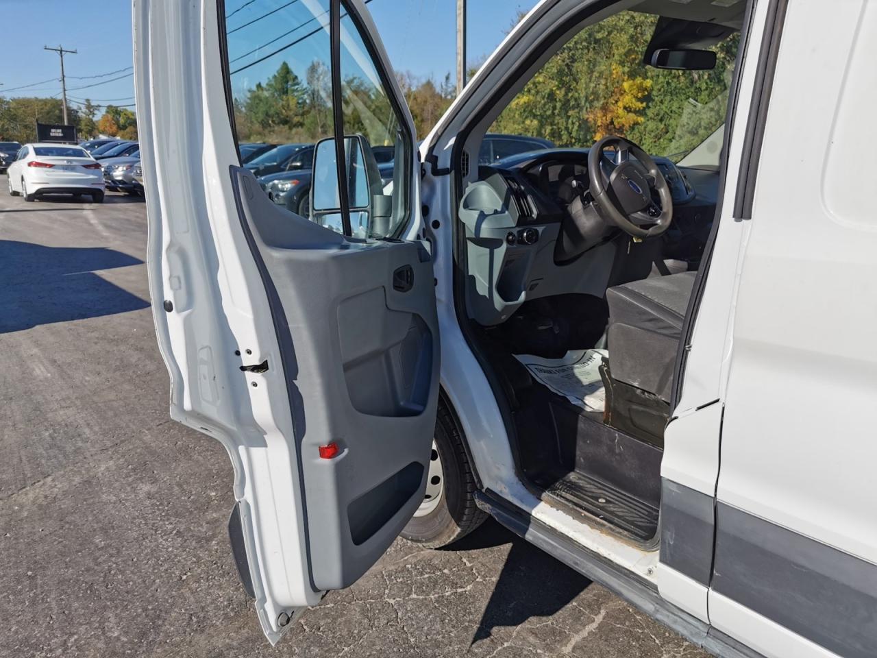 2017 Ford Transit 250 Van Low Roof 60/40 Pass.130-in. WB - Photo #10