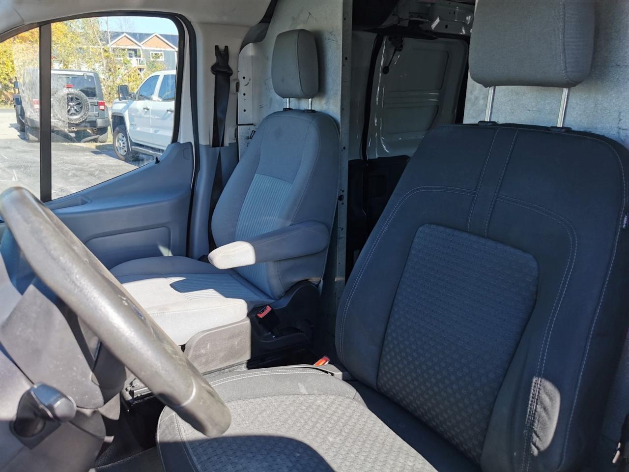2017 Ford Transit 250 Van Low Roof 60/40 Pass.130-in. WB - Photo #12