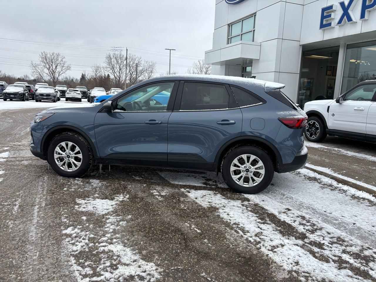 2025 Ford Escape PREVIOUS DEMO! LIKE NEW! ACTIVE AWD! TECH PACKAGE! Photo