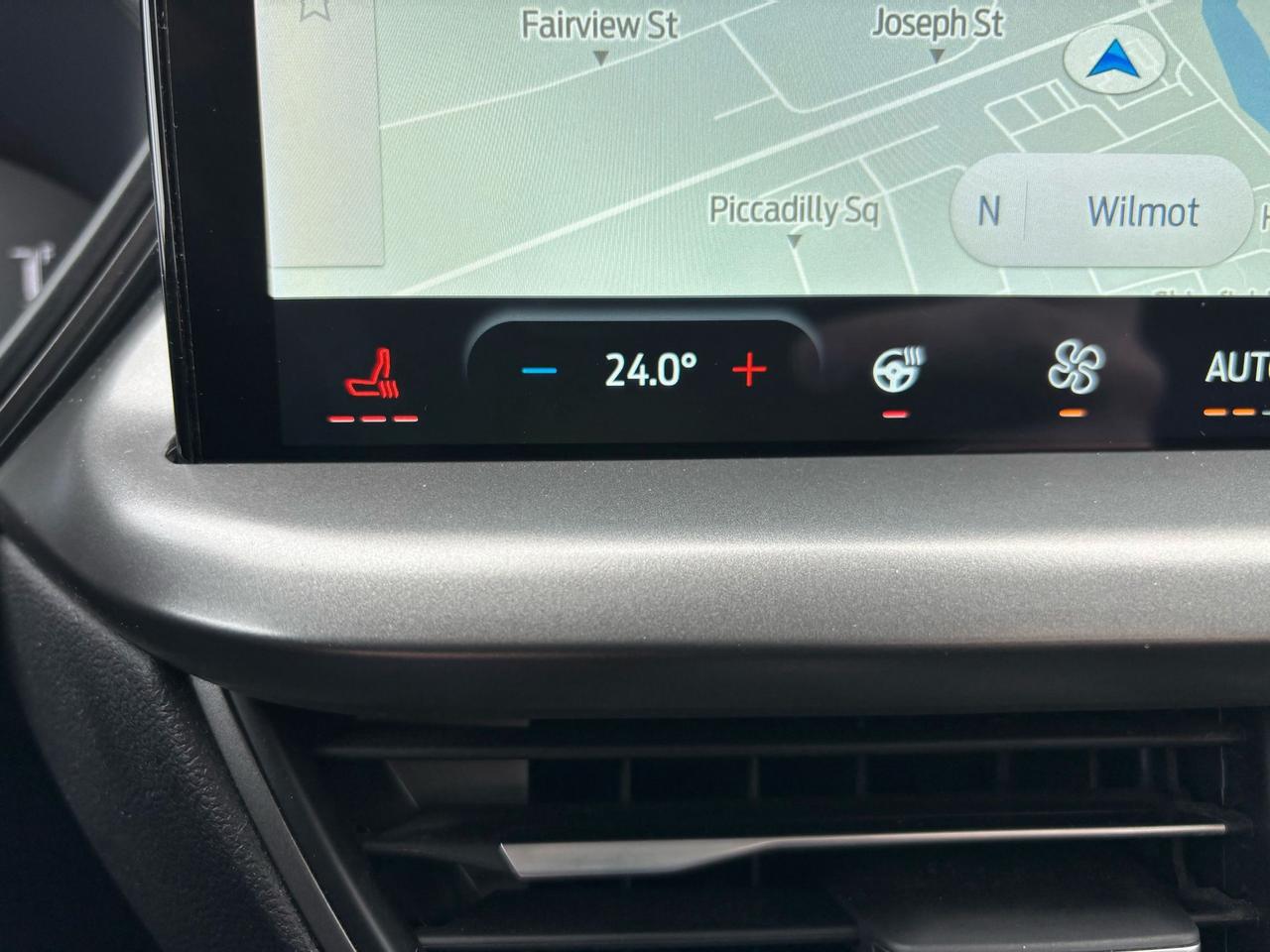 2025 Ford Escape PREVIOUS DEMO! LIKE NEW! ACTIVE AWD! TECH PACKAGE! Photo