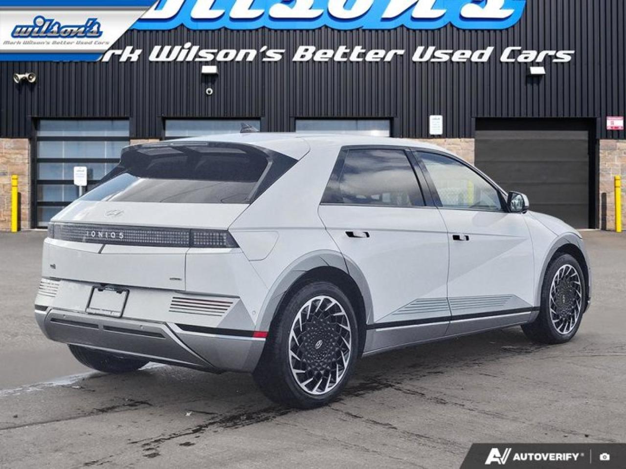 2023 Hyundai IONIQ 5 Preferred Luxury AWD | Long Range | Leather | 360 Camera | HUD | Bose | Cooled Seats and More ! Photo