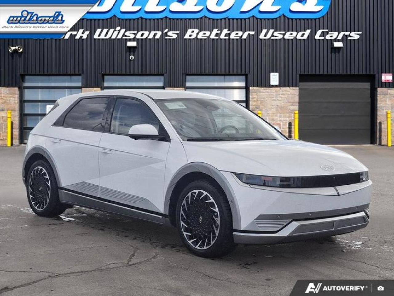 2023 Hyundai IONIQ 5 Preferred Luxury AWD | Long Range | Leather | 360 Camera | HUD | Bose | Cooled Seats and More ! Photo