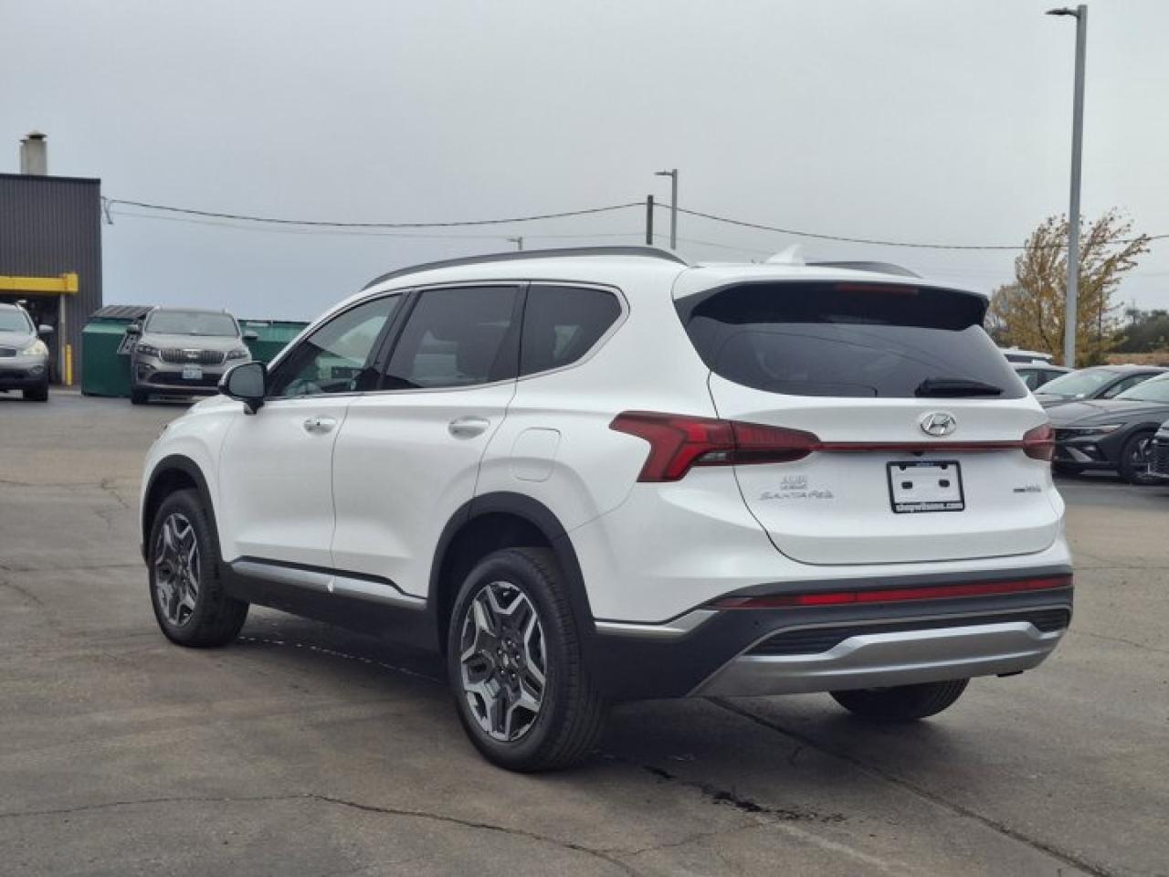 2021 Hyundai Santa Fe Hybrid Luxury AWD | Leather | Pano Roof | Cooled + Heated Seats | Heated Wheel | CarPlay + Android & More ! Photo2