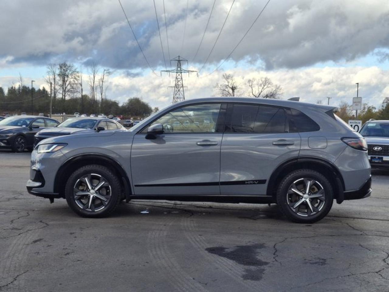 2023 Honda HR-V EX-L AWD | Leather | Sunroof | Nav | Adaptive Cruise | Heated Seats | CarPlay + Android and More ! Photo