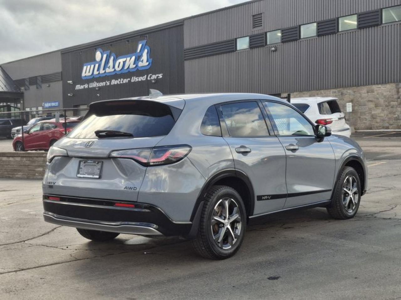 2023 Honda HR-V EX-L AWD | Leather | Sunroof | Nav | Adaptive Cruise | Heated Seats | CarPlay + Android and More ! Photo