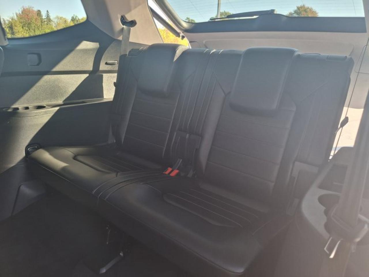 2018 Volkswagen Atlas Highline 4Motion | Leather | Pano Roof | Nav | Adaptive Cruise | Heated & Cooled Seats | Photo