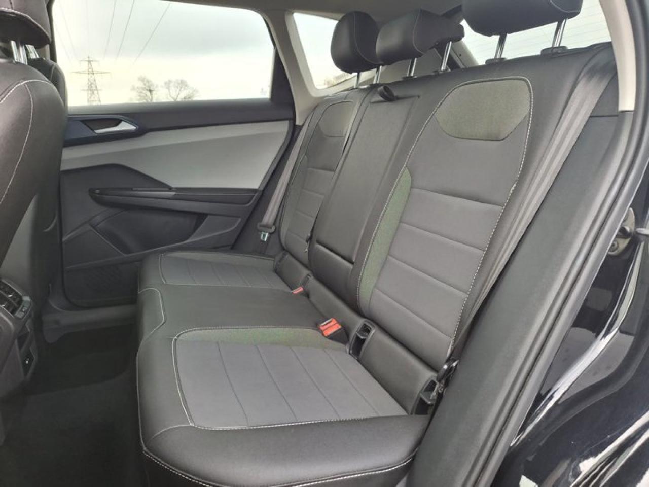 2024 Volkswagen Taos Comfortline | Panoramic Sunroof | Adaptive Cruise | Heated Wheel + Seats | CarPlay + Android | Powe Photo