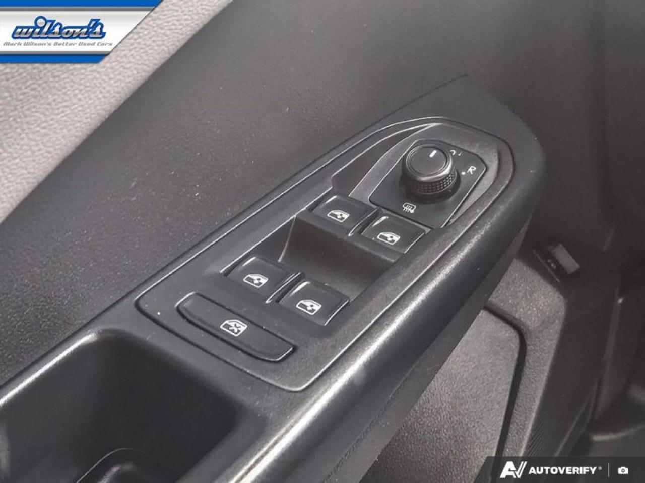 2022 Volkswagen Taos Comfortline AWD | Panoramic Sunroof | Cruise | Leatherette | New Tires | New Brakes | Photo