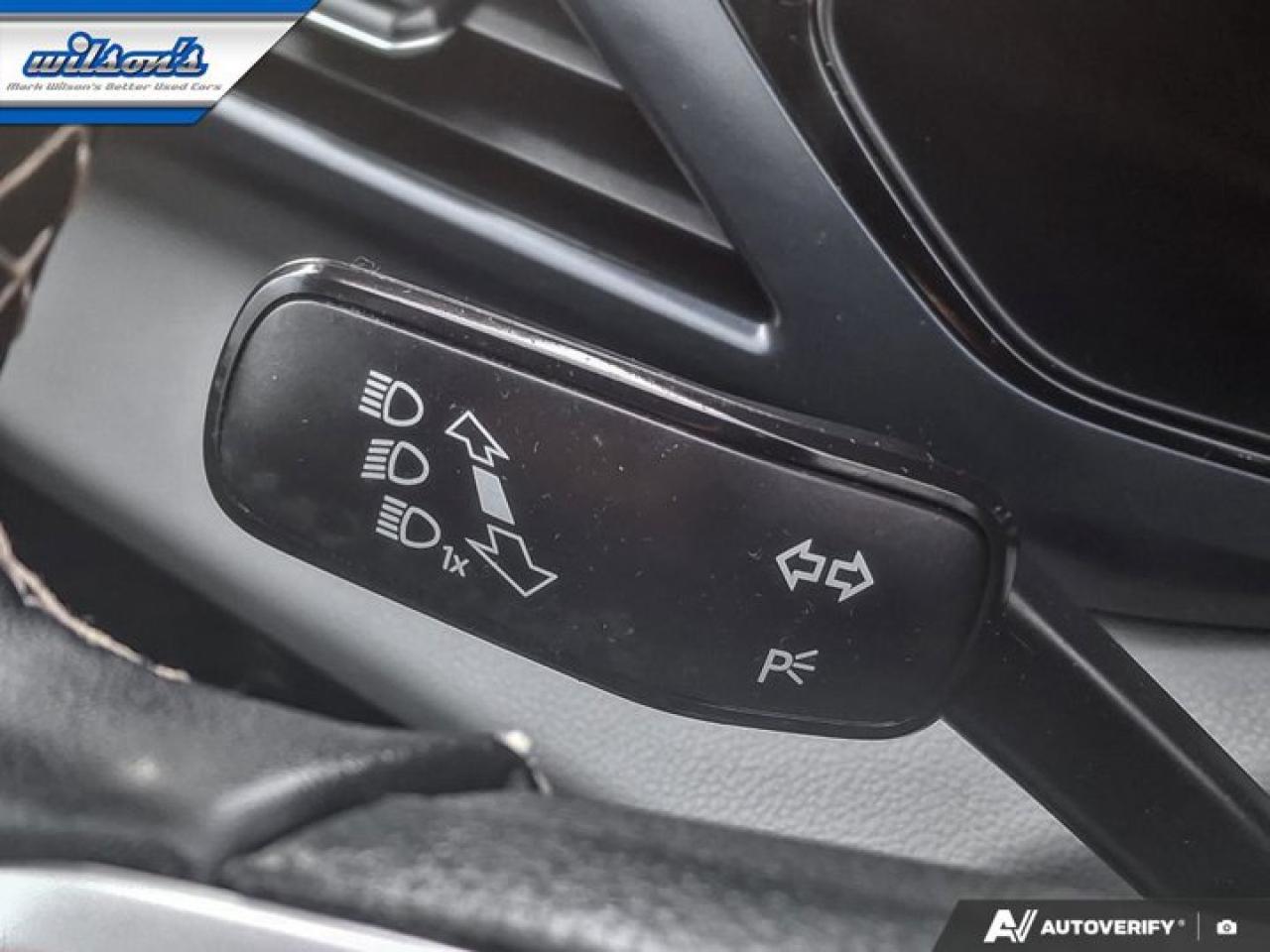 2022 Volkswagen Taos Comfortline AWD | Panoramic Sunroof | Cruise | Leatherette | New Tires | New Brakes | Photo