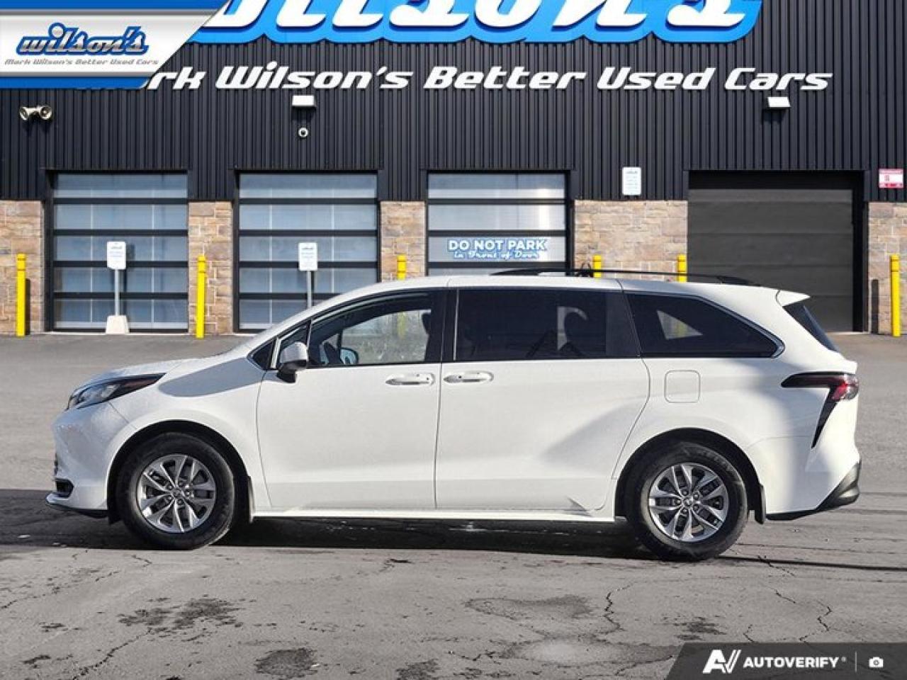 2024 Toyota Sienna LE AWD | Hybrid | Power Sliding Doors | Heated Seats | Power Seat | Radar Cruise and More ! Photo