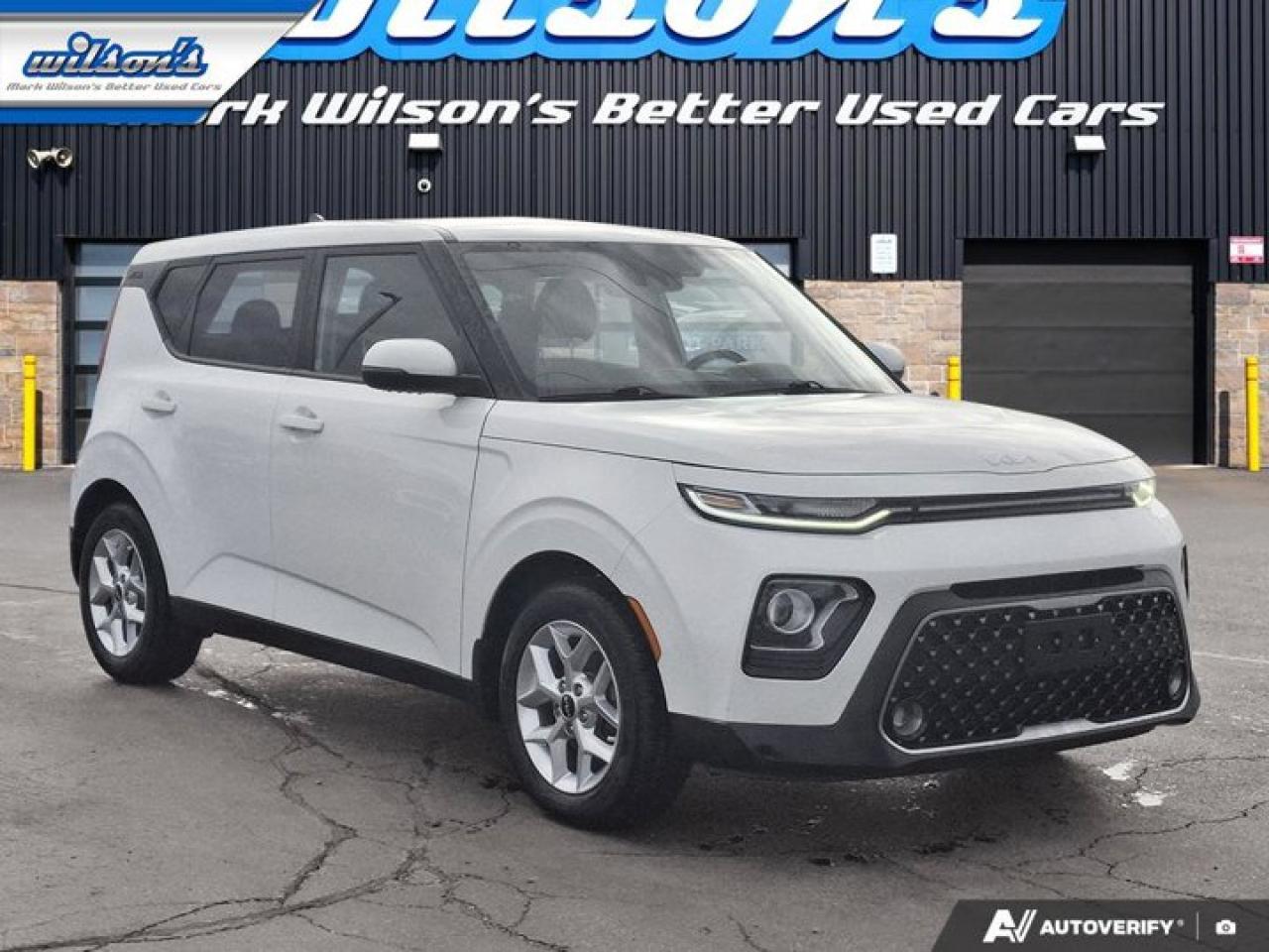 2022 Kia Soul EX | CarPlay | Android Auto | Heated Seats & Steering | Cruise Control | Rear Camera & More ! Photo
