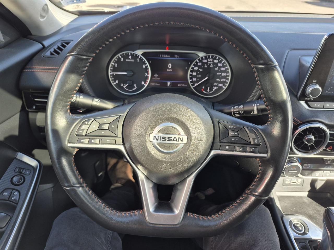 2022 Nissan Sentra SR Photo23