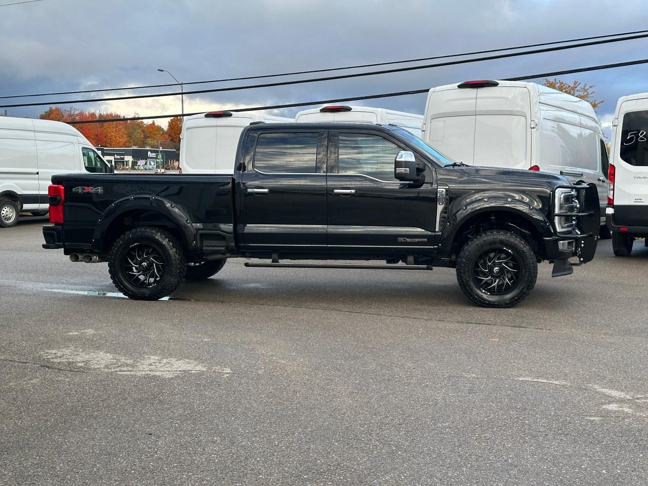 2023 Ford F-250 Super Duty SRW PLATINUM 4WD CREW CAB 6.75' BOX Photo4