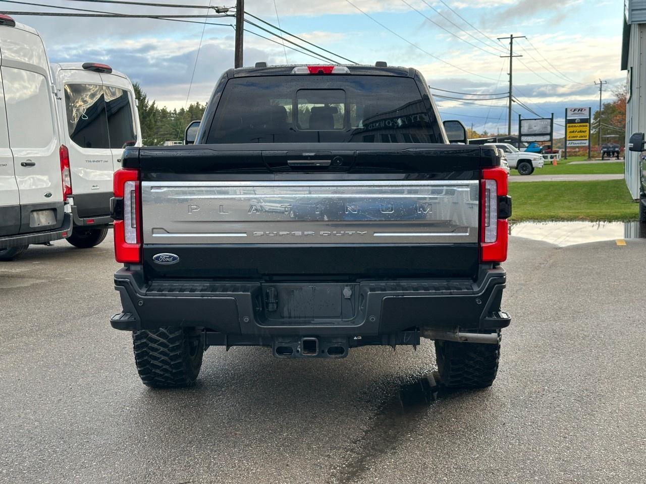 2023 Ford F-250 Super Duty SRW PLATINUM 4WD CREW CAB 6.75' BOX Photo