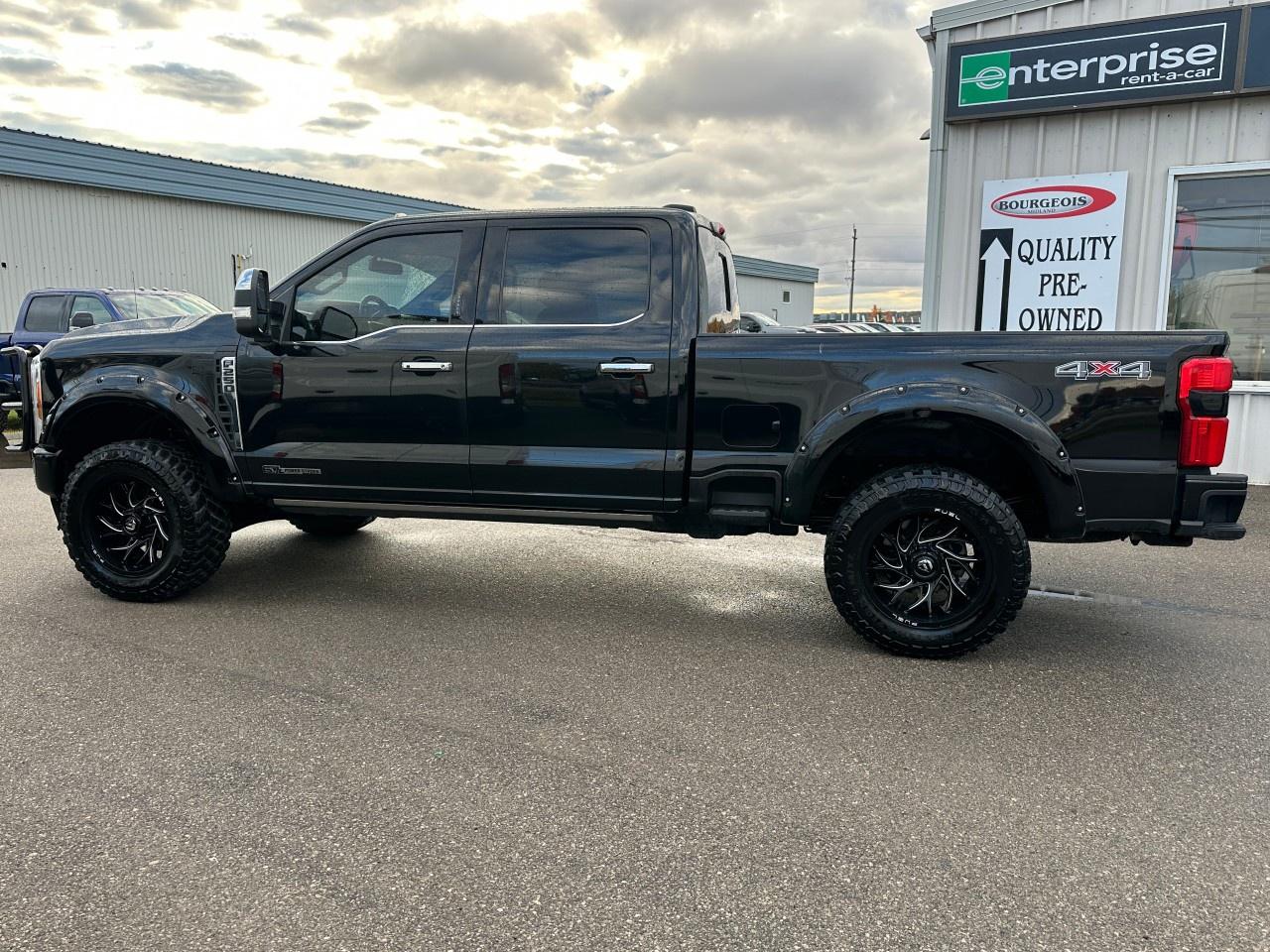 2023 Ford F-250 Super Duty SRW PLATINUM 4WD CREW CAB 6.75' BOX Photo