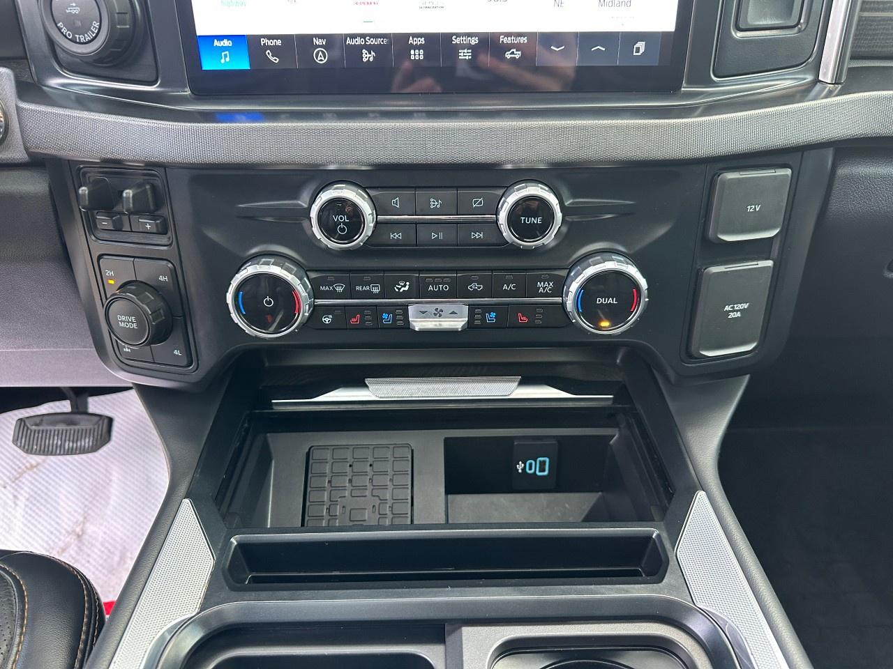 2023 Ford F-250 Super Duty SRW PLATINUM 4WD CREW CAB 6.75' BOX Photo