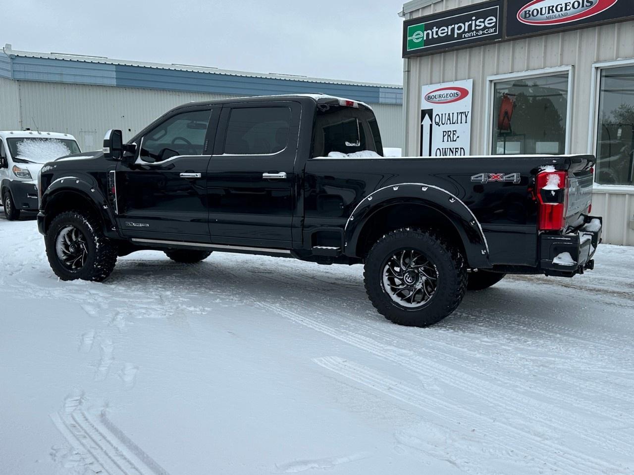 2023 Ford F-250 Super Duty SRW PLATINUM 4WD CREW CAB 6.75' BOX Photo
