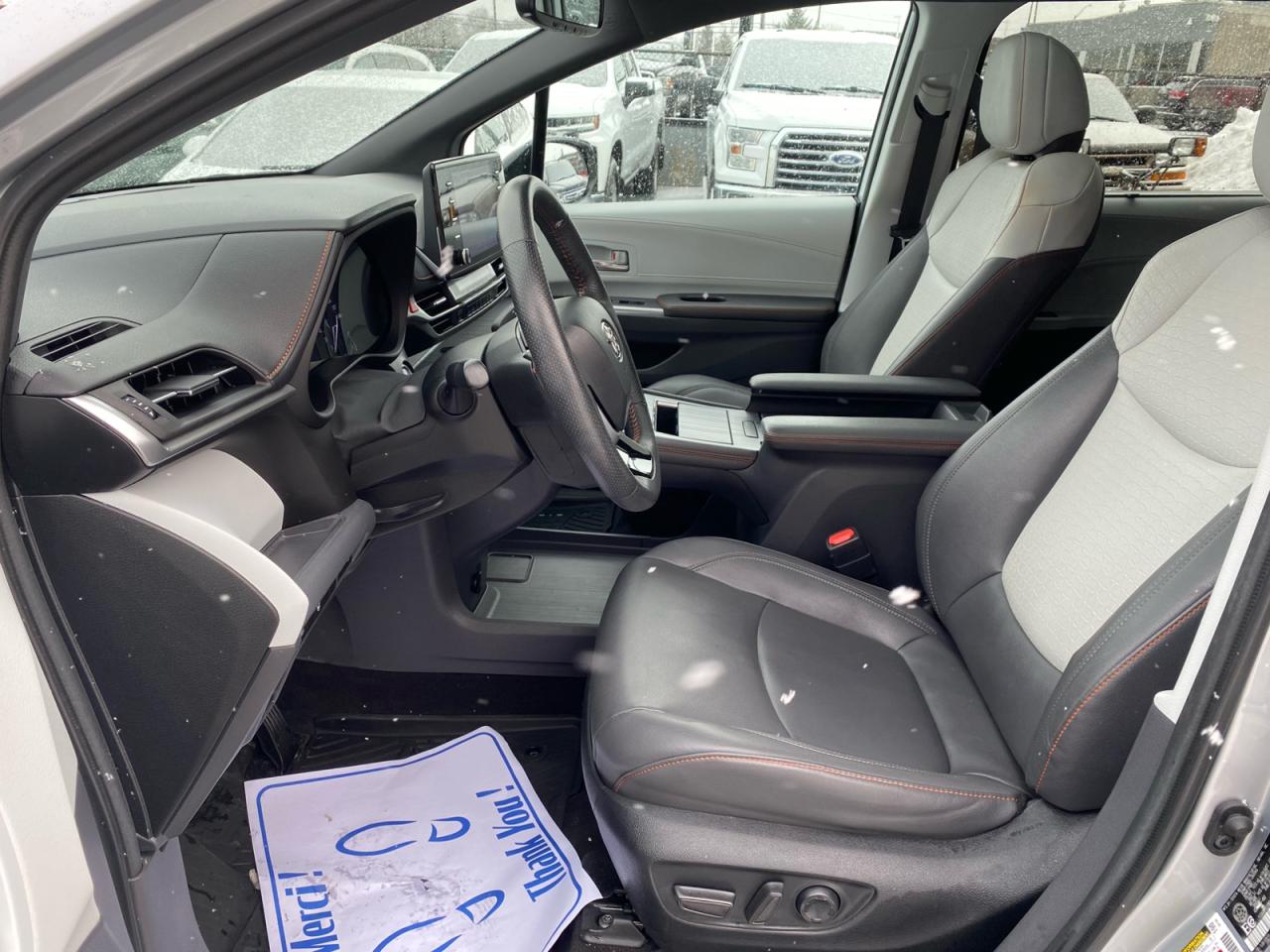 2022 Toyota Sienna XSE | HYBRID | Sunroof | NAV | *** SOLD *** Photo