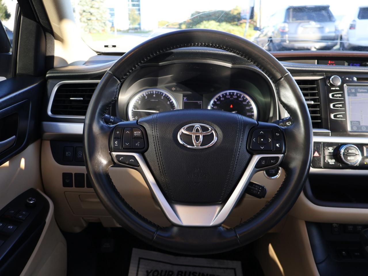 2017 Toyota Highlander XLE AWD CERTIFIED *1 OWNER*ACCIDENT FREE**7 SEATS* CAMERA NAV BLUETOOTH LEATHER HEATED SEATS SUNROOF CRUISE ALLOYS - Photo #10