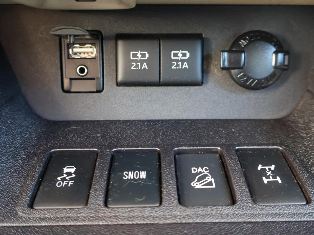 2017 Toyota Highlander XLE AWD CERTIFIED *1 OWNER*ACCIDENT FREE**7 SEATS* CAMERA NAV BLUETOOTH LEATHER HEATED SEATS SUNROOF CRUISE ALLOYS - Photo #28