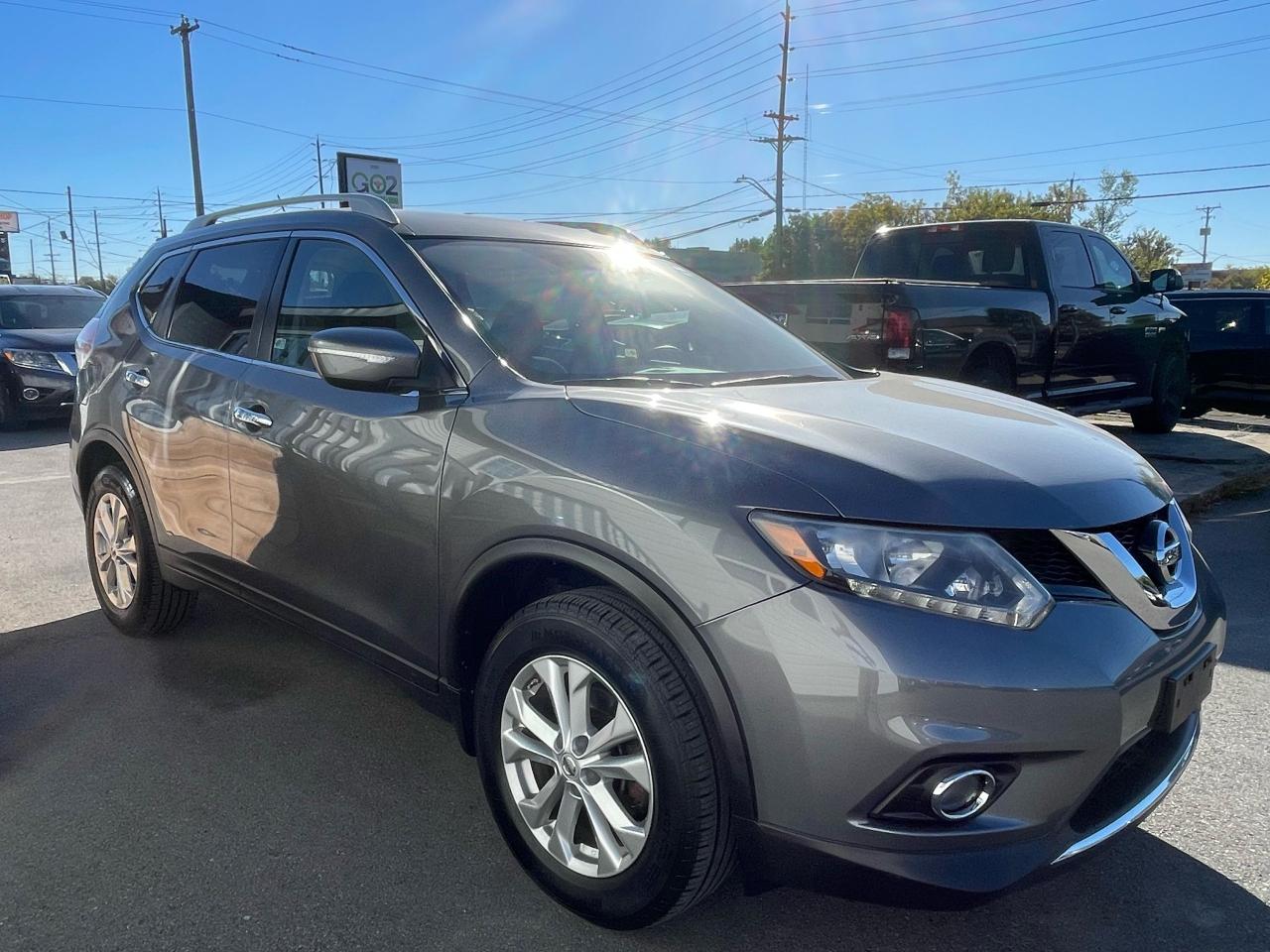 2015 Nissan Rogue SV - Photo #3