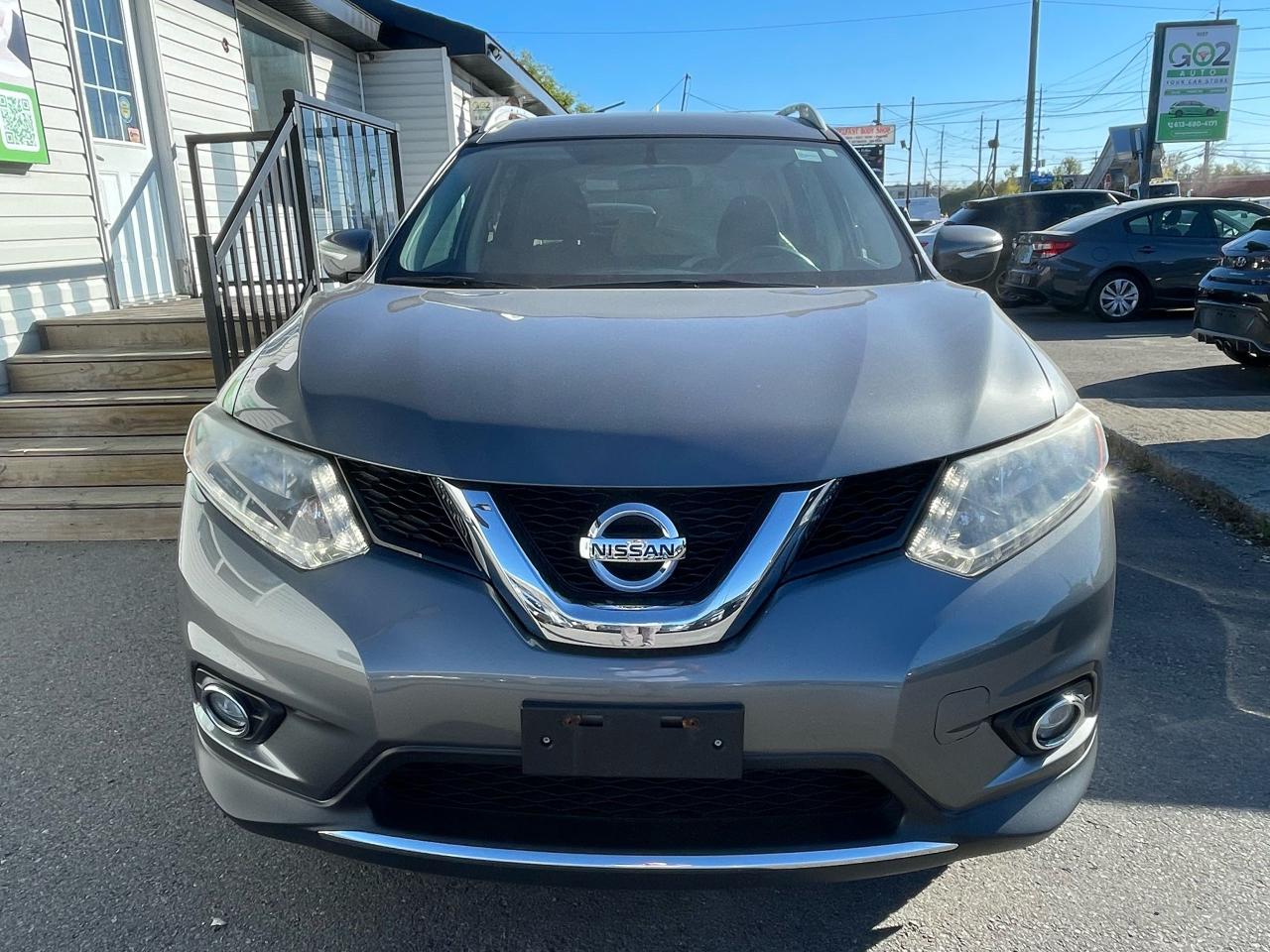 2015 Nissan Rogue SV - Photo #2