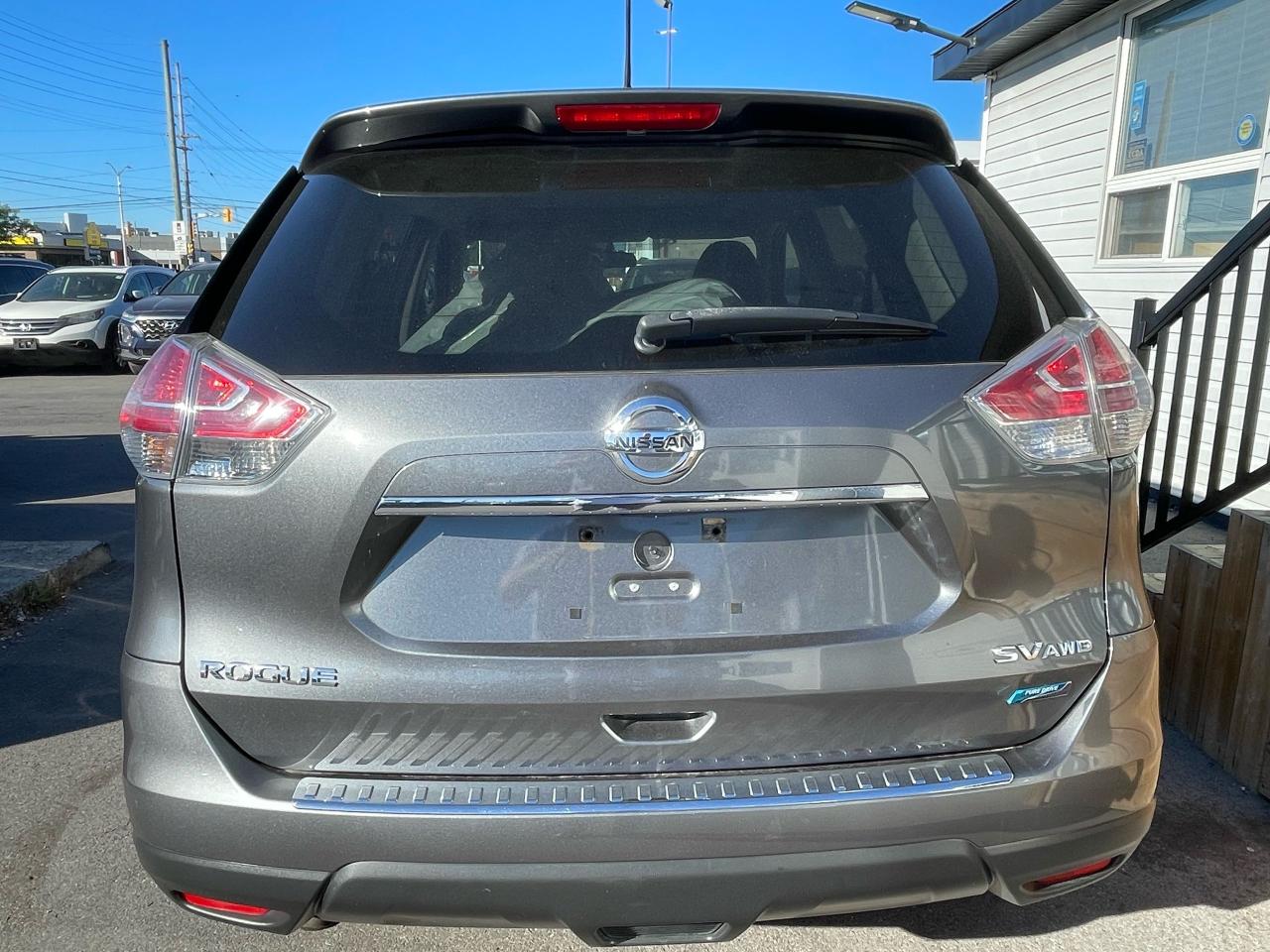 2015 Nissan Rogue SV - Photo #6