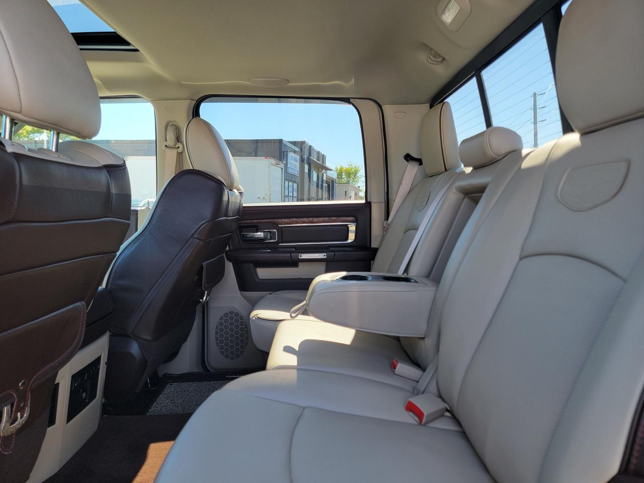 2018 RAM 1500 Longhorn 4x4 Crew Cab 5'7" Box *Ltd Avail* - Photo #12