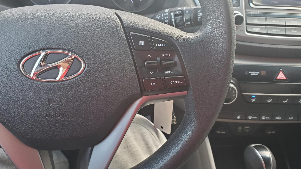 2016 Hyundai Tucson 2.0L"NO TAX SALE-MAX $2000-LTD TIME ONLY" - Photo #14