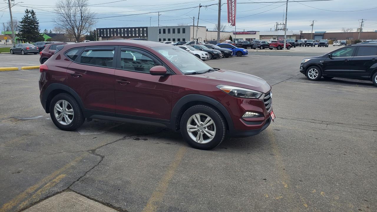 2016 Hyundai Tucson 2.0L"NO TAX SALE-MAX $2000-LTD TIME ONLY" - Photo #6