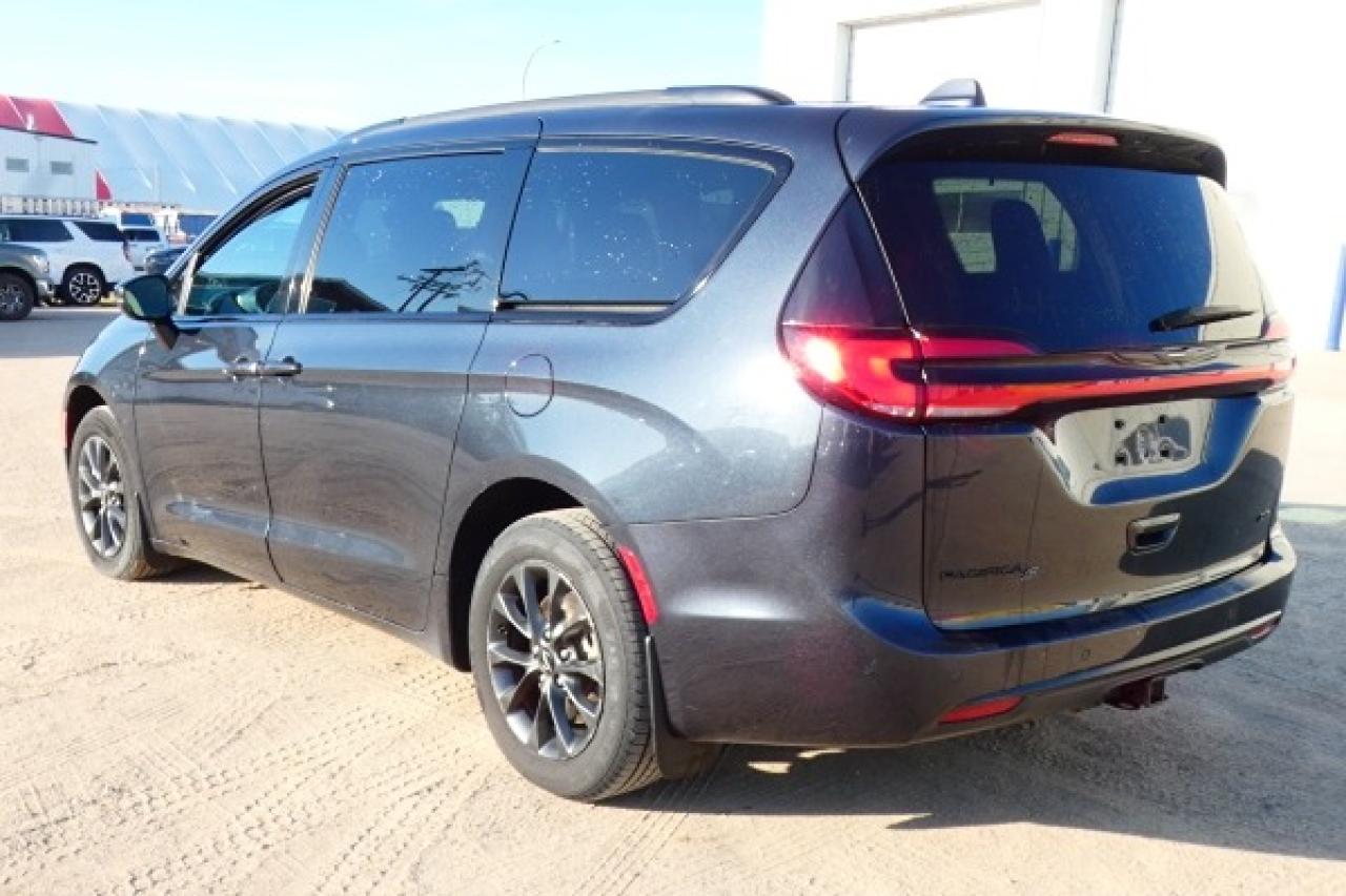 2021 Chrysler Pacifica S Touring-L AWD w/Htd L, pano S/R, NAV, BUC - Photo #8