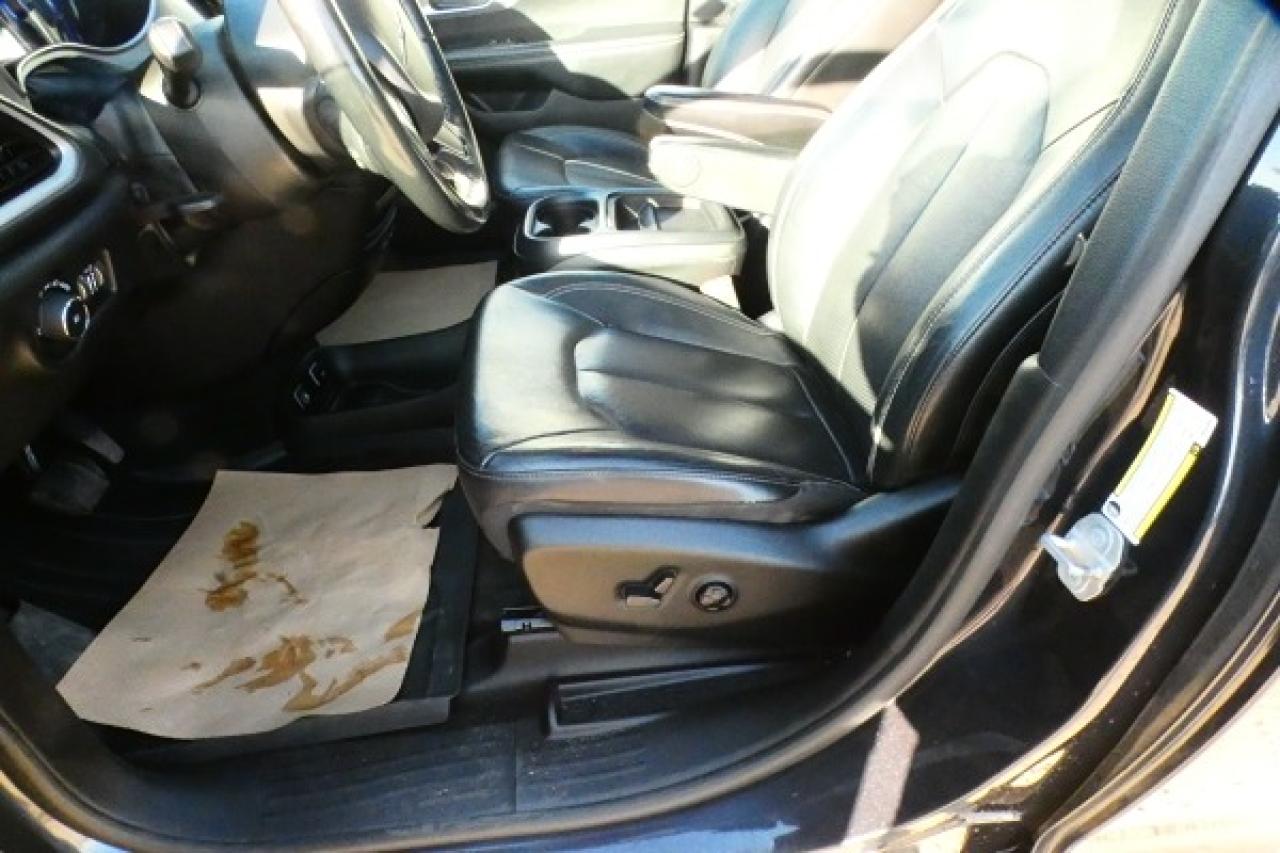 2021 Chrysler Pacifica S Touring-L AWD w/Htd L, pano S/R, NAV, BUC - Photo #12