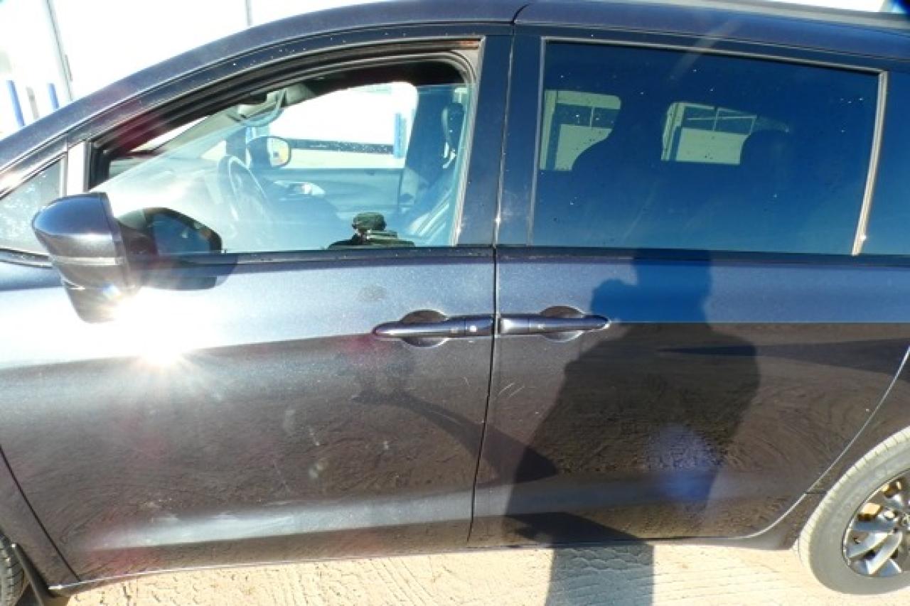 2021 Chrysler Pacifica S Touring-L AWD w/Htd L, pano S/R, NAV, BUC - Photo #22
