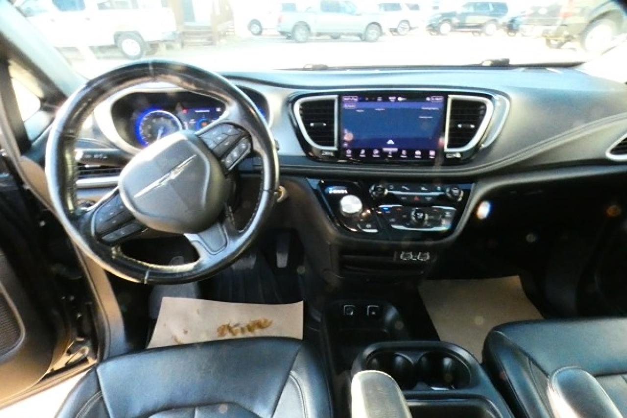 2021 Chrysler Pacifica S Touring-L AWD w/Htd L, pano S/R, NAV, BUC - Photo #13