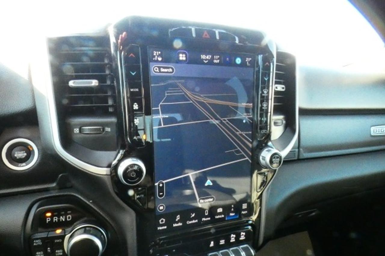 2023 Dodge Ram 1500 Big Horn e-torque Crew Cab w/Htd cloth, NAV, BUC - Photo #13