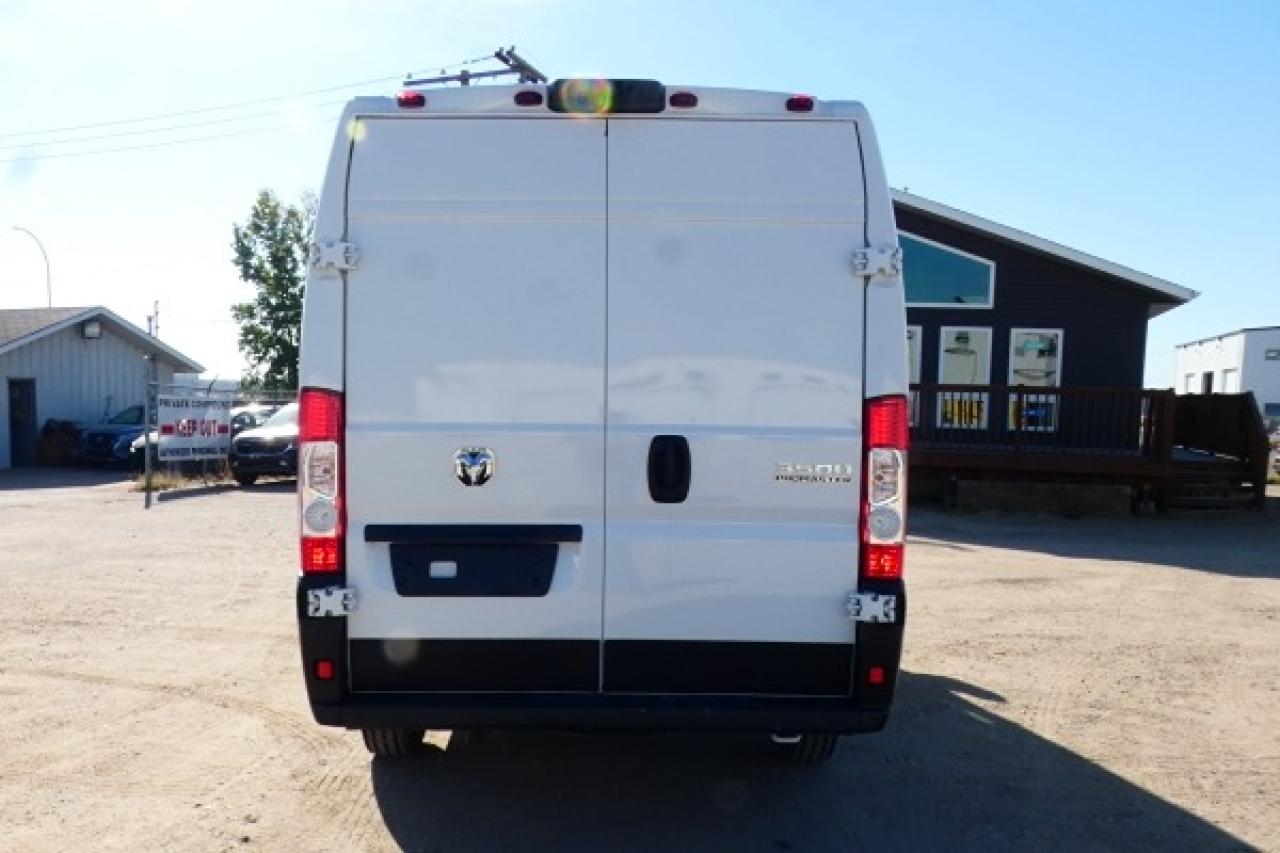 2025 RAM ProMaster SLT 3500 Ext. High Roof CARGO VAN w/cloth,NAV, BUC - Photo #7