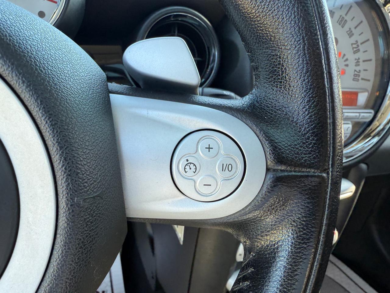 2010 MINI Cooper Hardtop S Photo